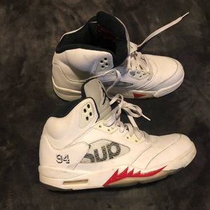 Supreme x Air Jordan V